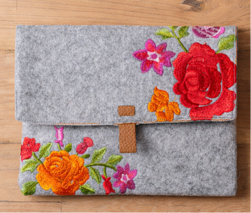 Freida - Pouch